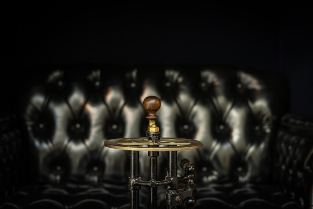 Абстрактна композиция, символизираща единство, ред и стратегическа цялост